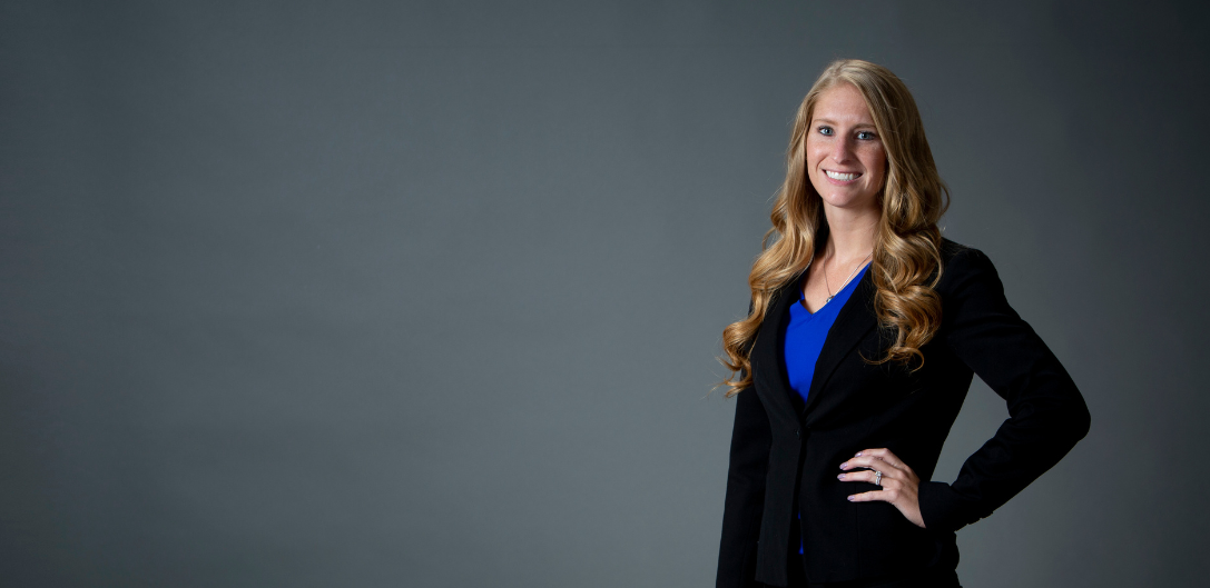 Amanda Miller Headshot